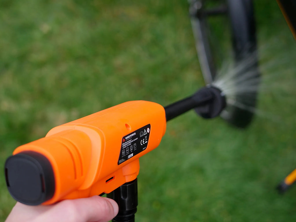 Yard Force LW C02B 20V Accu-middendrukreiniger (22 bar, 220 l/u) – Mobiele, zelfaanzuigende drukreiniger met 5-in-1-spuitmond, 6m slang & 2,5 Ah accu