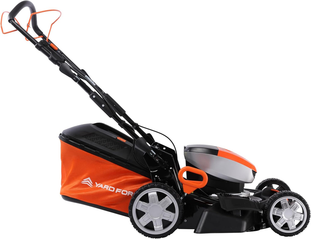 Kosiarka akumulatorowa Yard Force LM C46 40V z napędem na koła (46 cm, stalowy deck) – kosiarka mulczująca 3-w-1, w zestawie 2x akumulatory 20V 5,0 Ah i kosz na trawę 55L (do 600 m²)