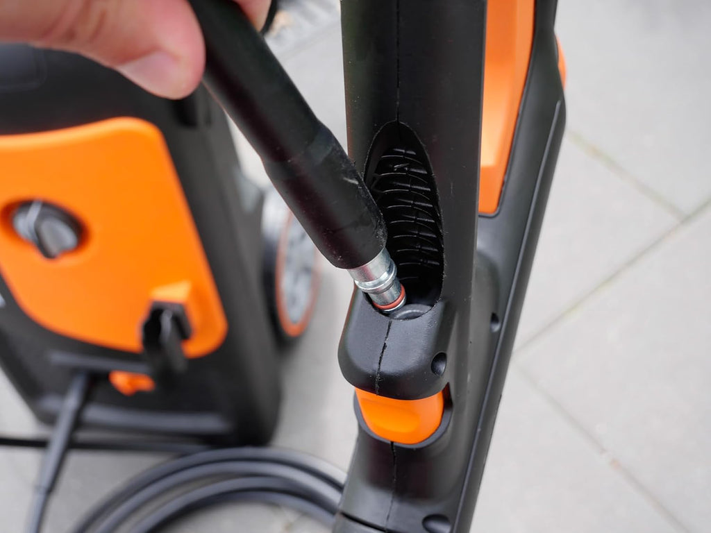 Yard Force EW U13B Hogedrukreiniger (1800 W, 135 bar, 450 l/u) – Krachtige reiniger met slanghaspel, aluminium pomp en 6 m slang