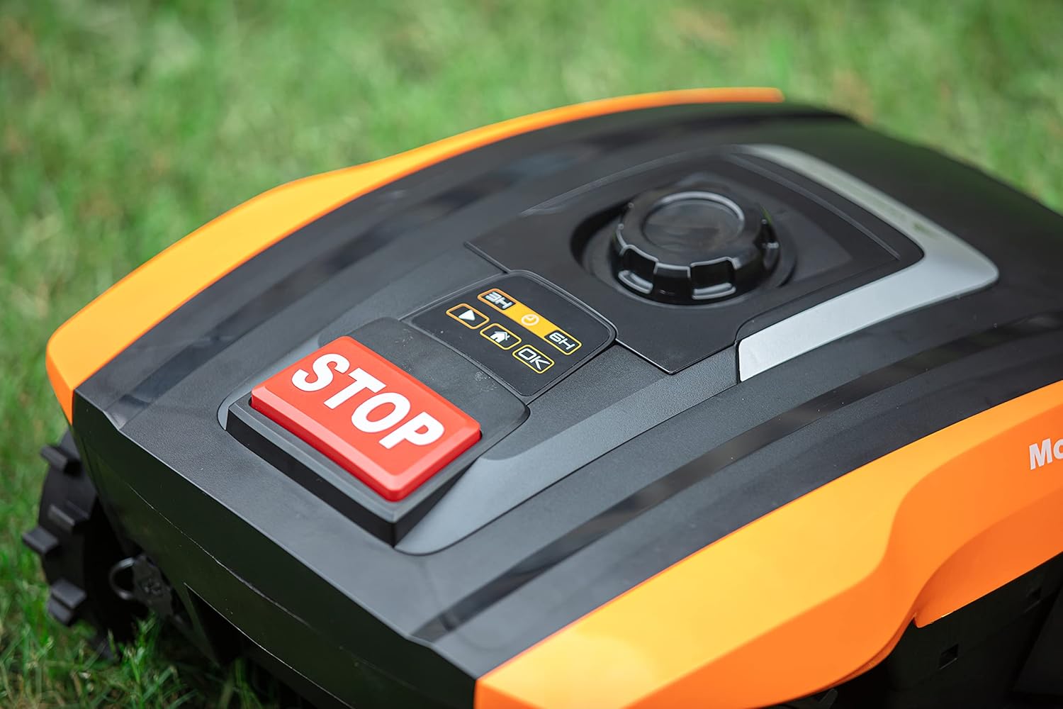 Yard Force MowBest 805 Robot koszący (do 250 m², 20V 2,0 Ah) – Automatyczna kosiarka autonomiczna z funkcją koszenia brzegów, nachyleniem do 30% i czujnikami bezpieczeństwa