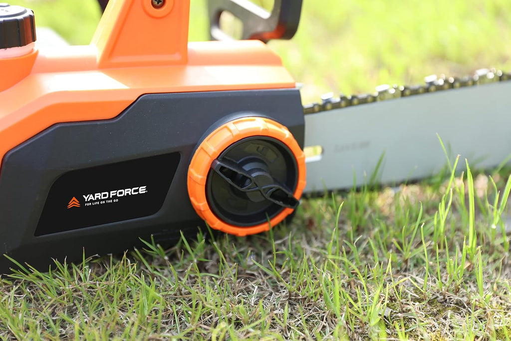 Piła łańcuchowa elektryczna Yard Force ES U35 (1800 W, prowadnica 35 cm) – pilarka z beznarzędziowym napinaniem łańcucha, miękkim startem i automatycznym smarowaniem
